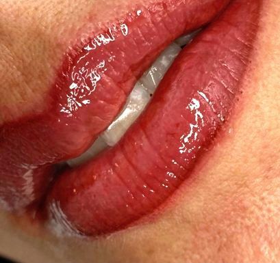 Lip colour by Elnari