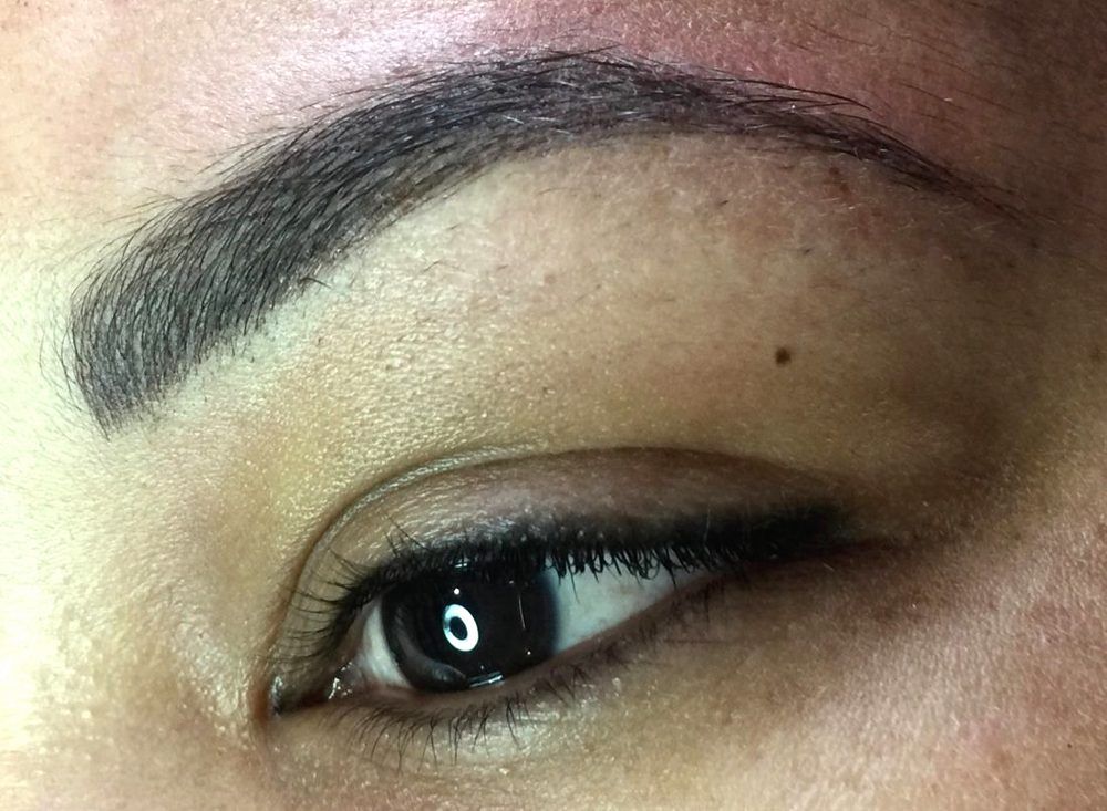 Defined brows after microblading